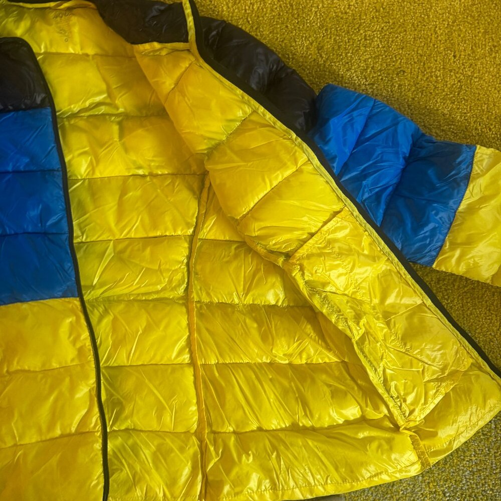 Lightweight Puffer Jacket From Bloomingdales ( Aq… - image 3